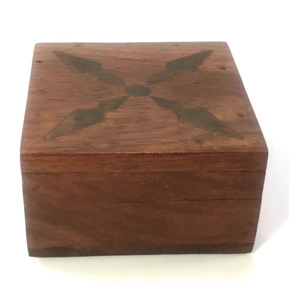 Vintage Brass Inlay Teak Trinket Box Made in India Pygmy Fund Red Felt Lining - Picture 5 of 8